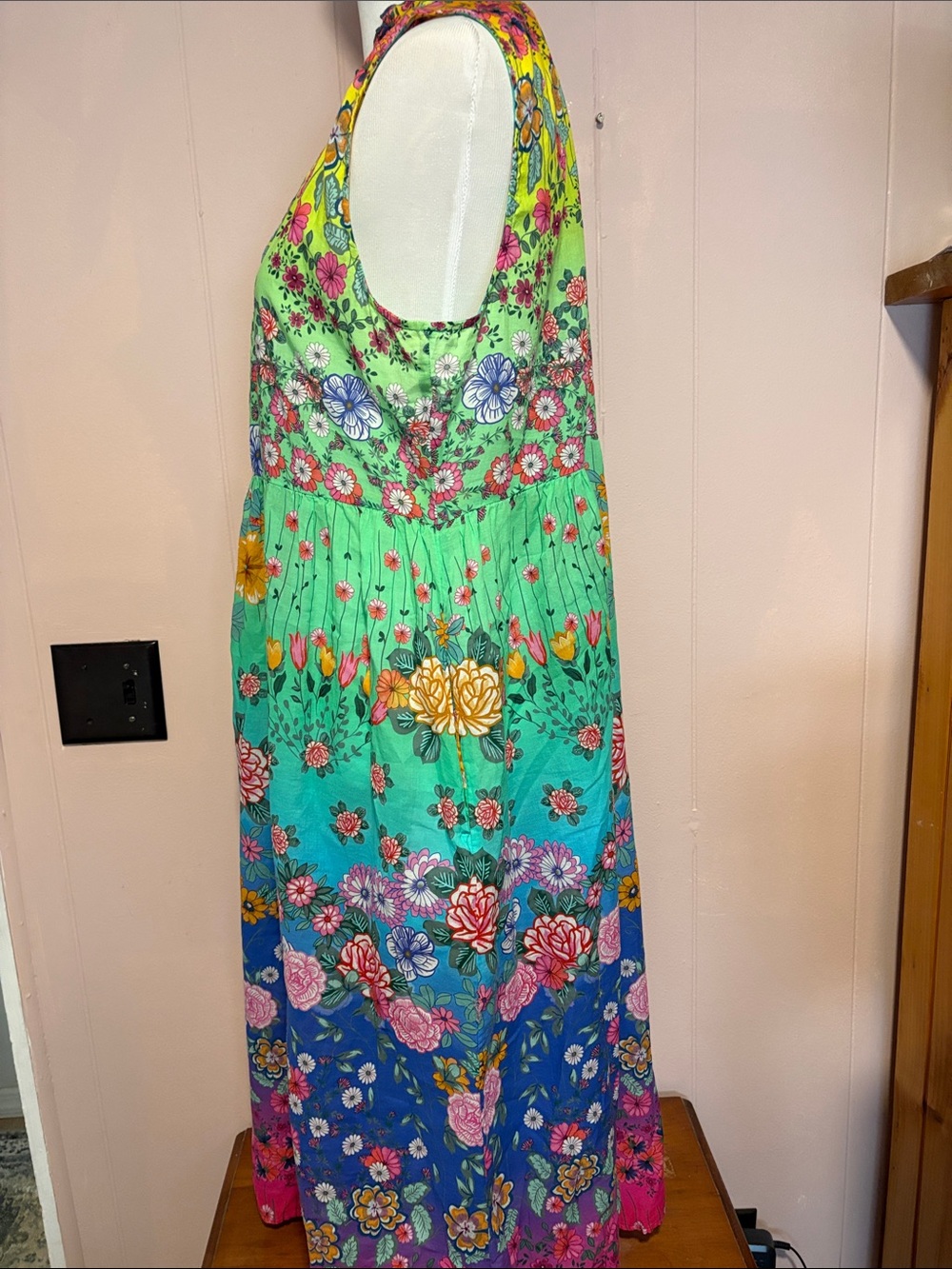 Vibrant Floral Print Maxi Dress - Multicolor - Picture 2 of 5